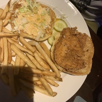 Yard House - Nashville Hot Chicken (Featured) - New American Near Me - Lombard, Illinois Yard House - Nashville Hot Chicken (Featured) - New American Near Me - Lombard, Illinois