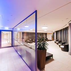 Just Fit Premium - Wellnessbereich * Just Fit 18 Premium Fitnessclub