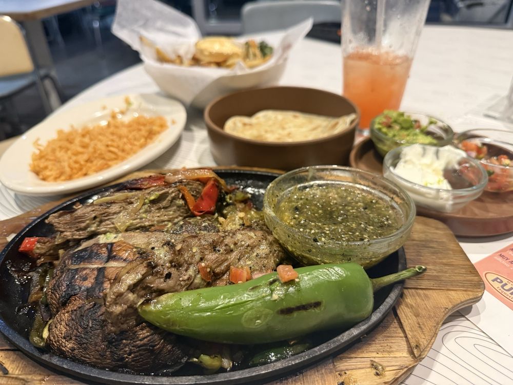 Pure Taqueria Logo