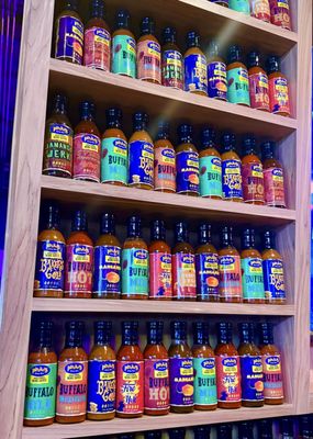 Pluckers Wing Bar by null