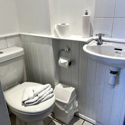 St Albans Guest House Non-Smoking B&B - Small but has everything you need