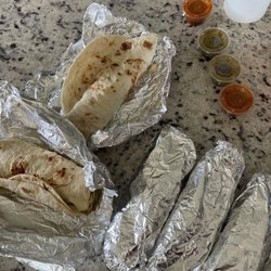 Taqueria El Guanajuatense - Tacos and sauce