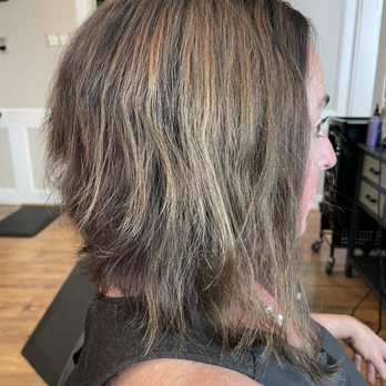 Edge Artistry Salon - another stylist took this picture before she tried to correct my cut and color - Hair Salons Near Me - Heber City, Utah Edge Artistry Salon - another stylist took this picture before she tried to correct my cut and color - Hair Salons Near Me - Heber City, Utah