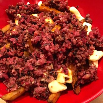 Dunn's - Smoked meat poutine, yummy - Burgers Near Me - Montreal, Quebec Dunn's - Smoked meat poutine, yummy - Burgers Near Me - Montreal, Quebec