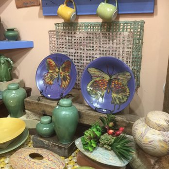 The Barn Pottery - Art Galleries Near Me - New Braunfels, Texas