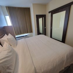 SpringHill Suites by Marriott San Antonio Northwest at The RIM - Super comfy with blackout shades