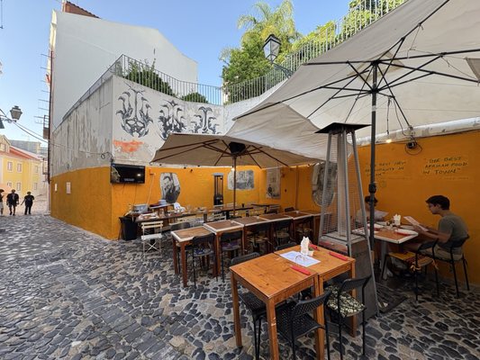 Cantinho do Aziz by null