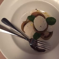 Da Mario Restaurant - Caprese salad