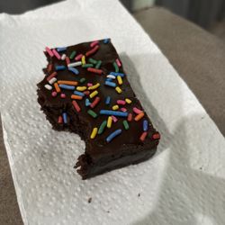 Ronnie’s Pizza an Mo - Brownie