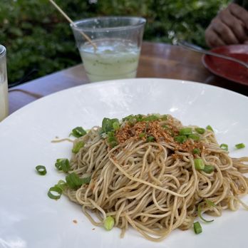 Star Noodle - Garlic Noodles - Asian Fusion Near Me - Lahaina, Hawaii
