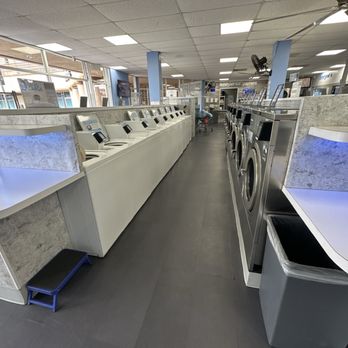 Bubbles LaundryRoom - Nice work girls!! - Laundromat Near Me - Cypress, California Bubbles LaundryRoom - Nice work girls!! - Laundromat Near Me - Cypress, California