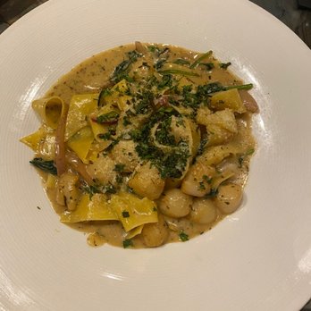 Castile Restaurant - Breakfast & Brunch Near Me - St Pete Beach, Florida