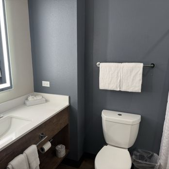 Extended Stay America - Bathroom - Hotels Near Me - Sparks, Nevada