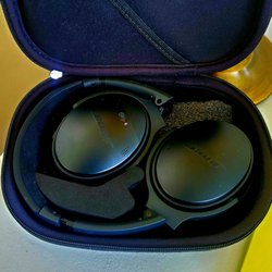 Bose - Bose noise canceling headset - 8 /17/2025