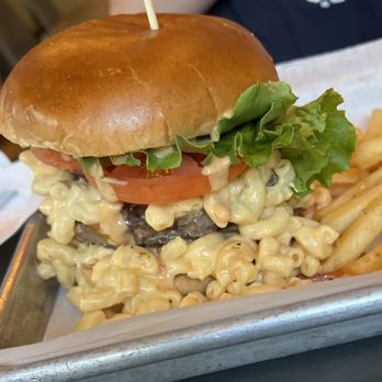 LINDY’S ON 4TH - Updated May 2024 - 527 Photos & 636 Reviews - 500 N ...