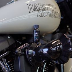 Anthony Autospa - Motorcycle with self healing ceramic coating