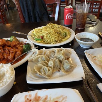 Shanghai Cuisine - Pork and Pork with Leek Dumplings with Singapore Chow Mei Fun - Shanghainese Near Me - Waltham, Massachusetts Shanghai Cuisine - Pork and Pork with Leek Dumplings with Singapore Chow Mei Fun - Shanghainese Near Me - Waltham, Massachusetts