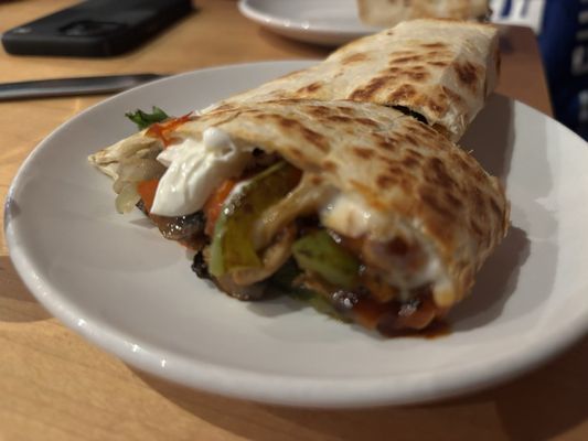 12 South Taproom and Grill by null