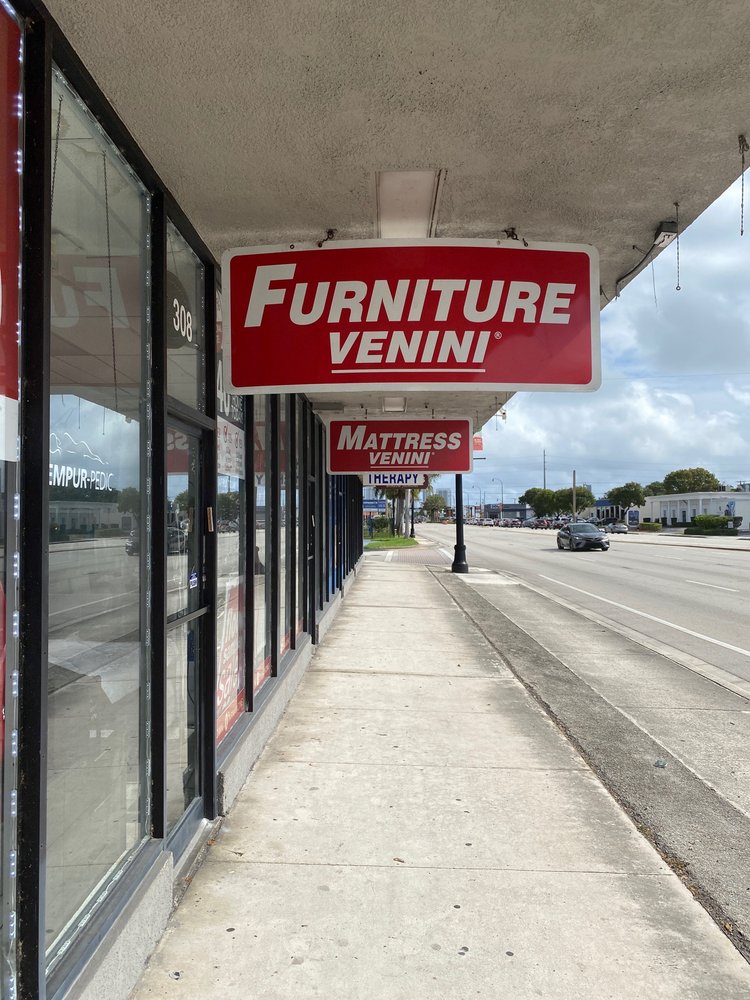 ALFA & BARSTOOLS Updated May 2024 308 W Hallandale Beach