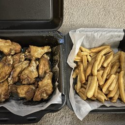 10 Wings Regular Combo Honey Butter Lemon Pepper Came with a bottled soda 10 Wings Regular Combo Honey Butter Lemon Pepper Came with a bottled soda