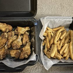 Lit Ass Wings - 10 Wings Regular Combo Honey Butter Lemon Pepper   Came with a bottled soda