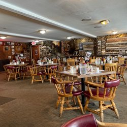Gwennies Old Alaska Restaurant