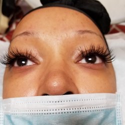 Eye Kandy Lashes Beauty Bar & Boutique - Lash extensions