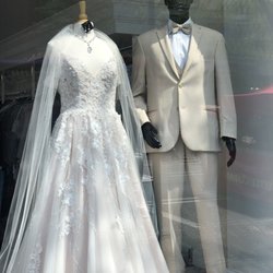 Lara's Bridals & Formals