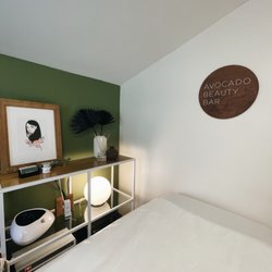 Avocado Beauty Bar - Avocado Beauty Bar Room