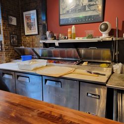 Goodfellas Pizzeria - Interior