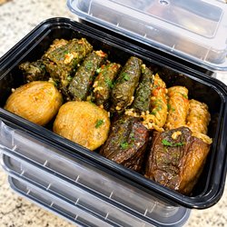 Al's Gyro's - als_chicago_gyros #alschicagogyros #alsgyros #dolmadisbest #comfortfood #dolmas