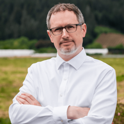 Sonoma Eyeworks Optometry - Dr. Jeffrey Ricks