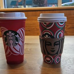 Honey Citrus Mint Tea with Free Red Cup Honey Citrus Mint Tea with Free Red Cup