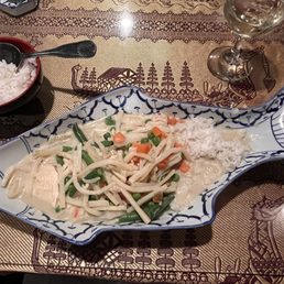 Green curry chicken! Green curry chicken!