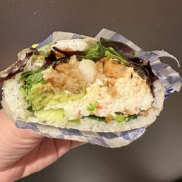 Chipotle Shrimp Totorrito that was supposed to come with chipotle sauce and onion sauce, but it had NONE. Dry sushi burrito. Not great.