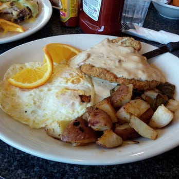The Best Breakfast Cafe - Chicken Fried Steak and Eggs - American Near Me - Oxnard, California