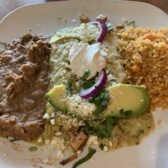 Habanero Fresh Mex Kitchen - Enchiladas Suizas Verdes - Mexican Near Me - Alvin, Texas Habanero Fresh Mex Kitchen - Enchiladas Suizas Verdes - Mexican Near Me - Alvin, Texas