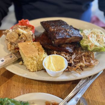 Red's Old 395 Grill - Steamroller Ribs potatoes and coleslaw - New American Near Me - Carson City, Nevada Red's Old 395 Grill - Steamroller Ribs potatoes and coleslaw - New American Near Me - Carson City, Nevada