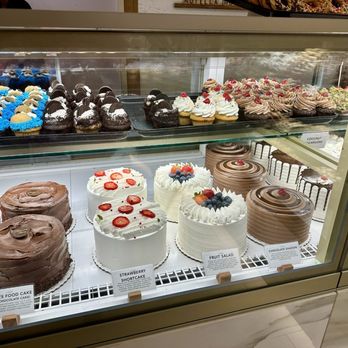 Buttercooky Bakery - Large variety of desserts - Bakeries Near Me - Manhasset, New York
