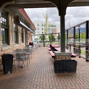 Roadhouse Boulder Depot - Patio area - New American Near Me - Boulder, Colorado