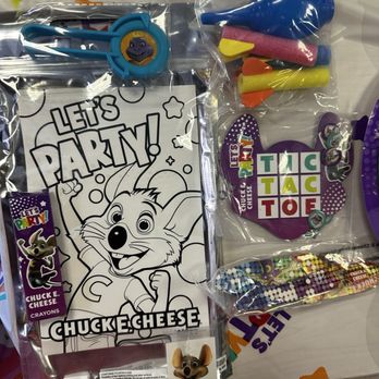 Chuck E. Cheese - Chuck E. Cheese goodie bag - Pizza Near Me - Kapolei, Hawaii Chuck E. Cheese - Chuck E. Cheese goodie bag - Pizza Near Me - Kapolei, Hawaii