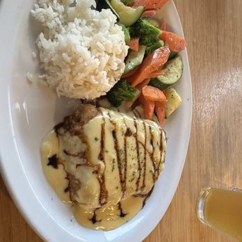 Lilikoi Bar and Grill - Macadamia crusted mahi-mahi? - Hawaiian Near Me - Lihue, Hawaii Lilikoi Bar and Grill - Macadamia crusted mahi-mahi? - Hawaiian Near Me - Lihue, Hawaii