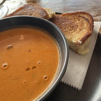 Cafein - Grille cheese sandwich with tomato soup - Coffee & Tea Near Me - Chantilly, Virginia