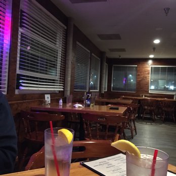 Boatyard Pub - Bars Near Me - Ventura, California