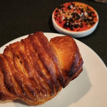 L'Abattoir - Bread service - French Near Me - Vancouver, British Columbia L'Abattoir - Bread service - French Near Me - Vancouver, British Columbia
