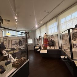 Bainbridge History Museum - Small exhibits of the diverse early settlers