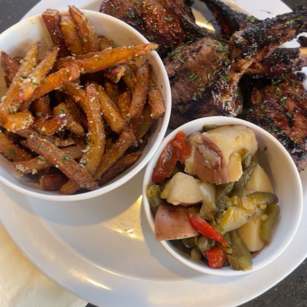 Vibez on the River - Lamb chops, green beans and truffle fries - Soul Food Near Me - Aurora, Illinois