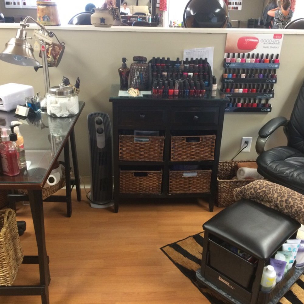 Salon Dejour - Nail area - Hair Salons Near Me - Manchester, New Hampshire Salon Dejour - Nail area - Hair Salons Near Me - Manchester, New Hampshire