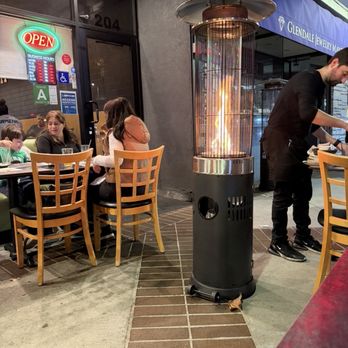 Cavi Sushi - Out side seating at night with my welcomed heater. - Sushi Bars Near Me - Glendale, California