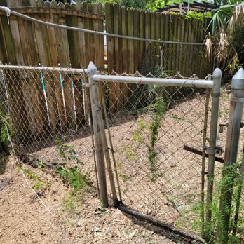 Friendly Touch Tree Service - Mulch all cleaned up - Tree Services Near Me Friendly Touch Tree Service - Mulch all cleaned up - Tree Services Near Me